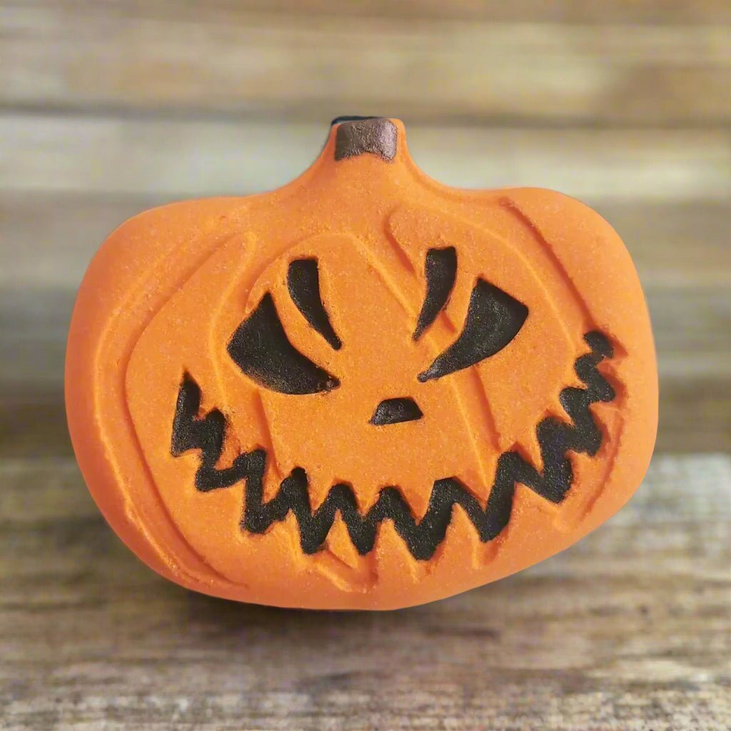 Bleeding Pumpkin Bath Bomb - Coal Harbour
