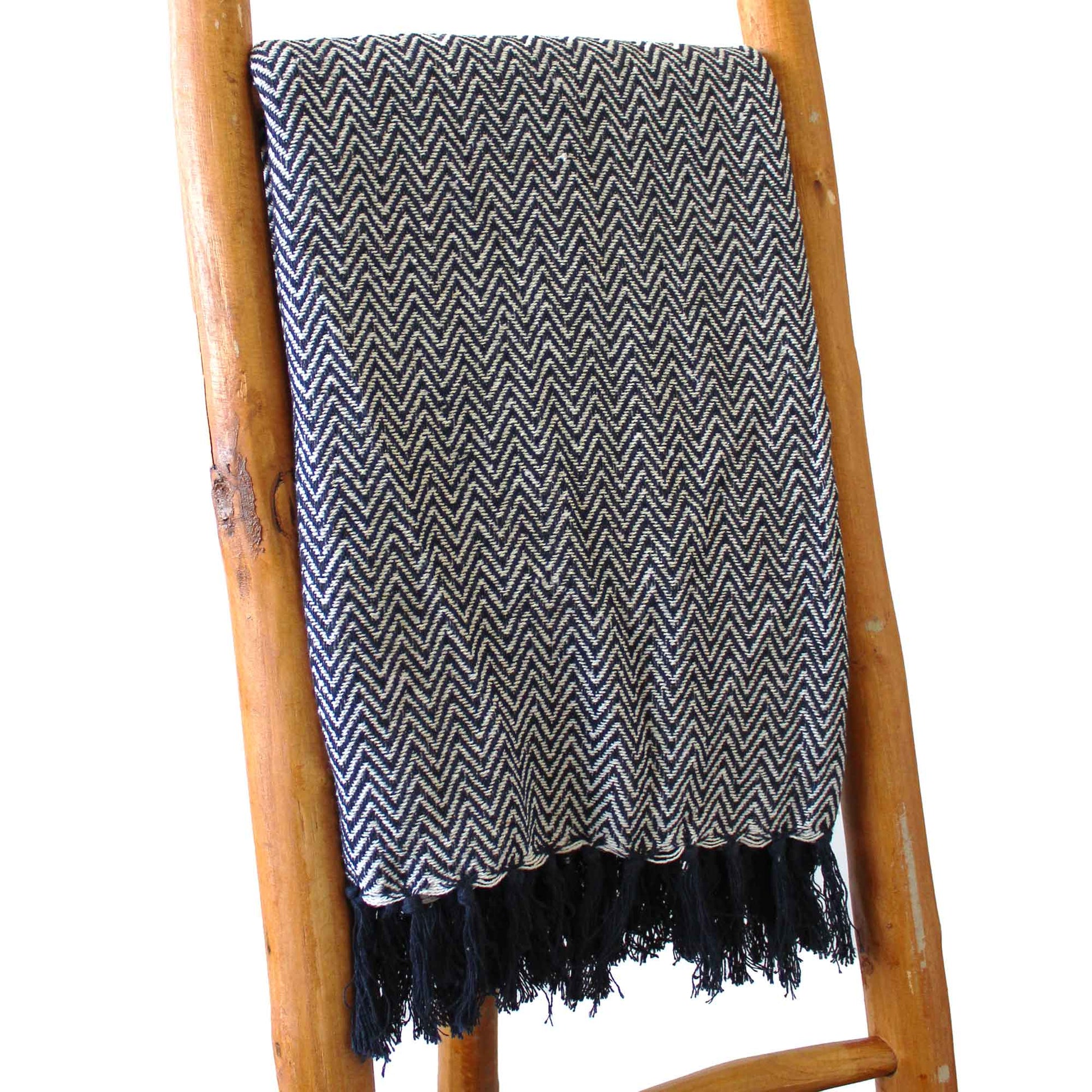 Boho Comfort Throws 125 x 150cm navy zigzag white Two Tone