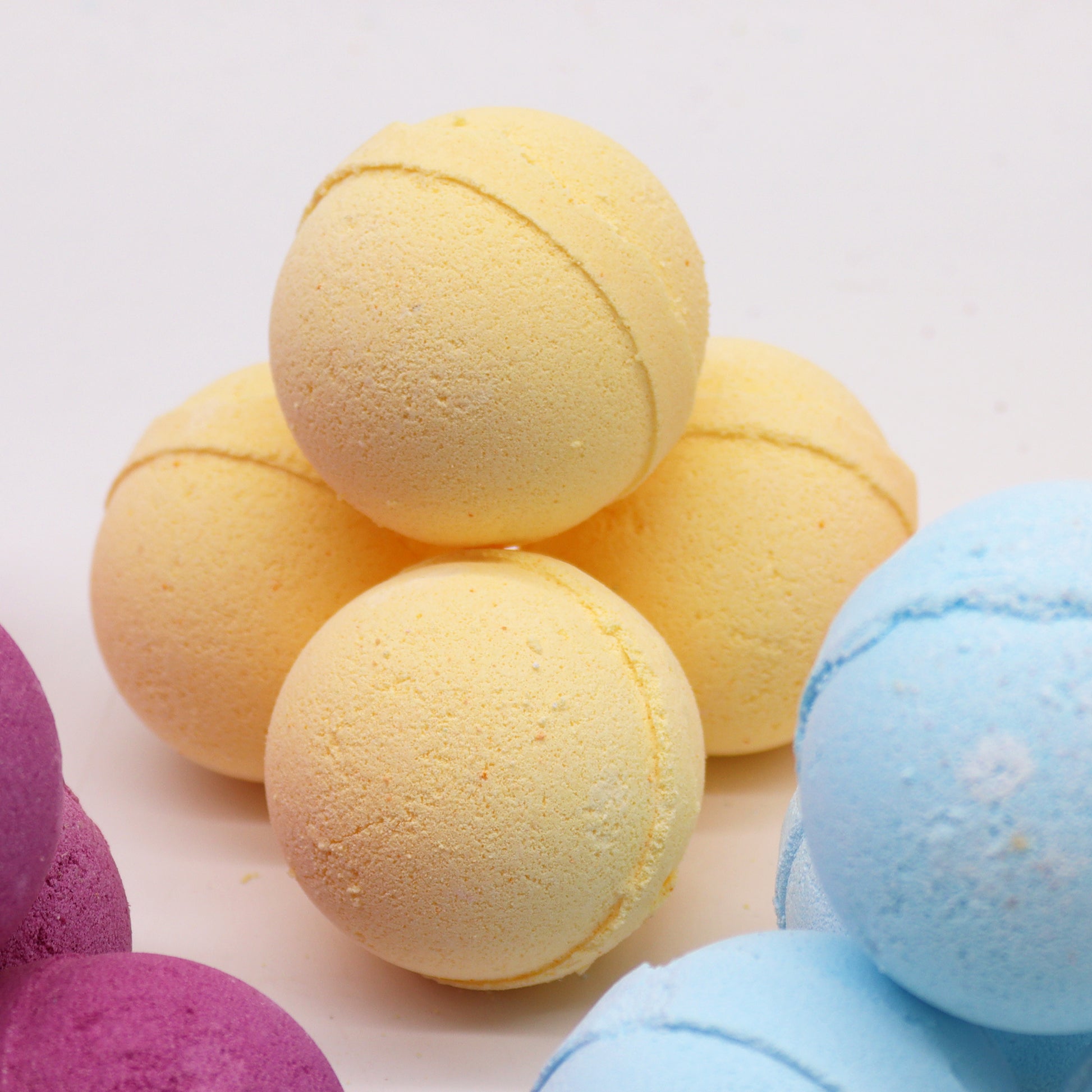 Chamomile & Grapefruit Essential Oil Bath Bomb