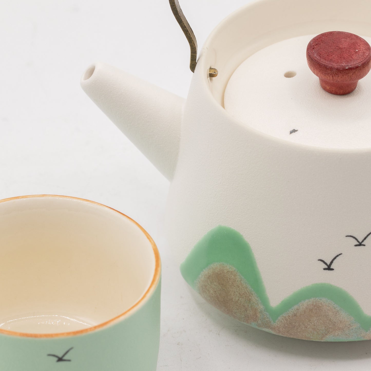 Thousand Miles - Tea Set - Four Cups - Ceremonial Cloth & Bamboo Grip