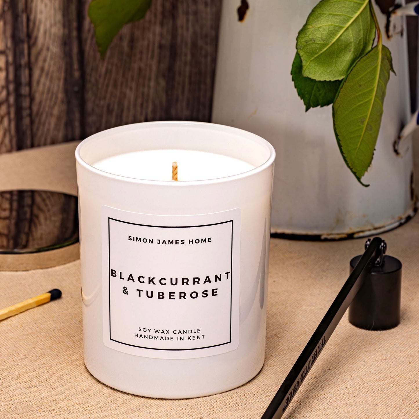 Blackcurrant & Tuberose Handmade Soy Wax Candle - Coal Harbour