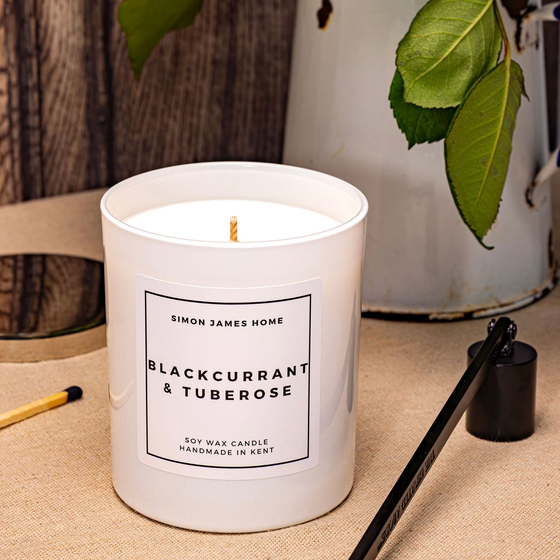 Blackcurrant & Tuberose Handmade Soy Wax Candle - Coal Harbour
