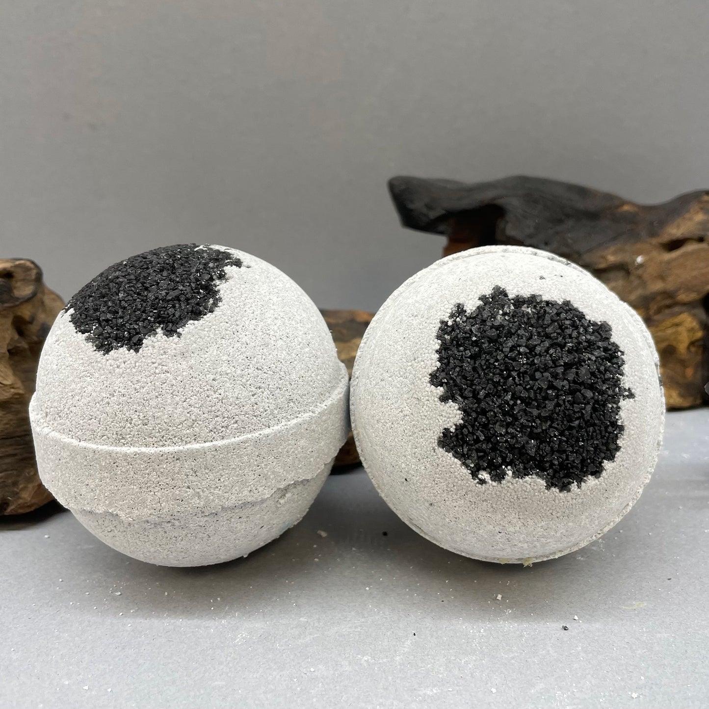 Charcoal Bath Bomb Sea Salt & Moss x2