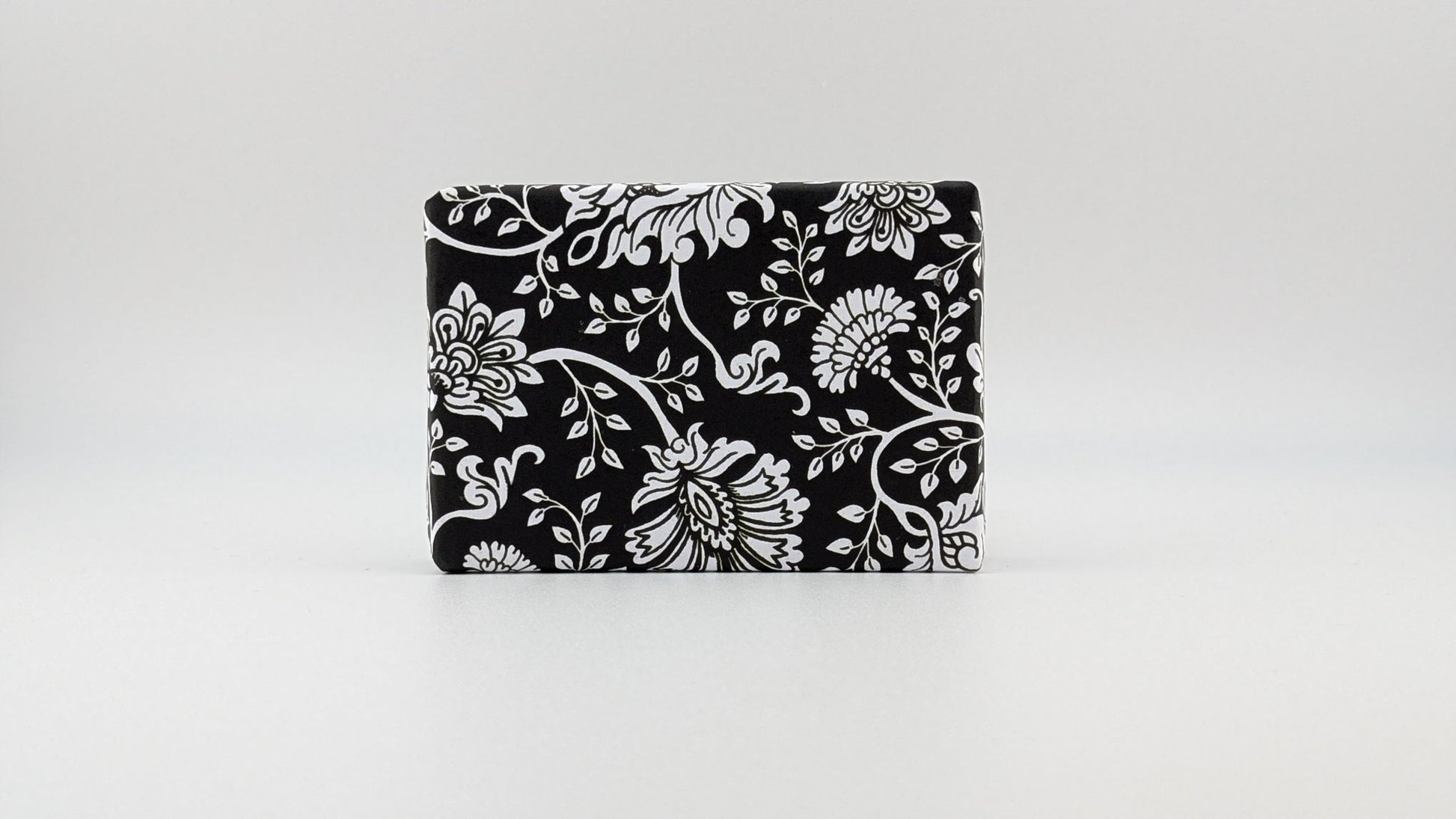 Sandalwood & Bergamot 100g Soap Bar - Coal Harbour