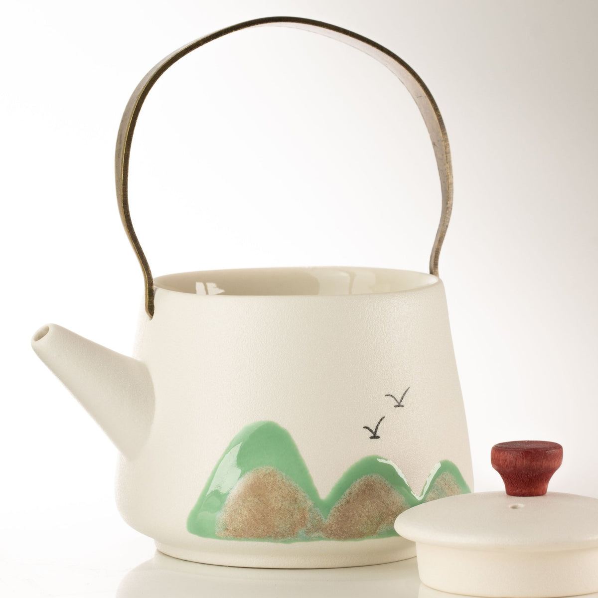 Thousand Miles - Tea Set - Four Cups - Ceremonial Cloth & Bamboo Grip - Coal Harbour