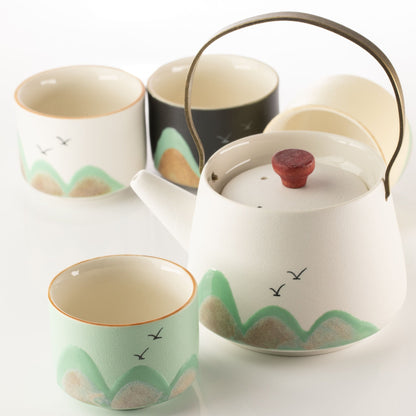 Thousand Miles - Tea Set - Four Cups - Ceremonial Cloth & Bamboo Grip - Coal Harbour